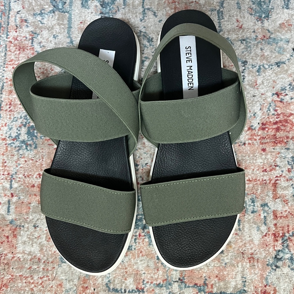 Steve Madden army green sandals